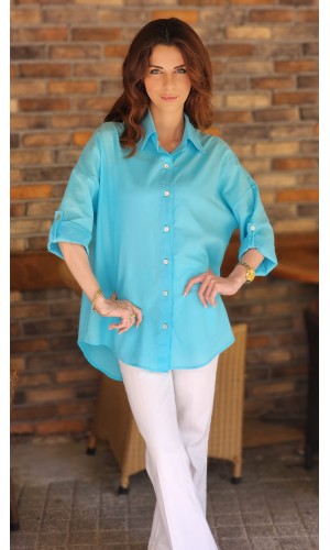 ARKASI DÜĞMELİ KETEN GÖMLEK TURKUAZ MAVİ
